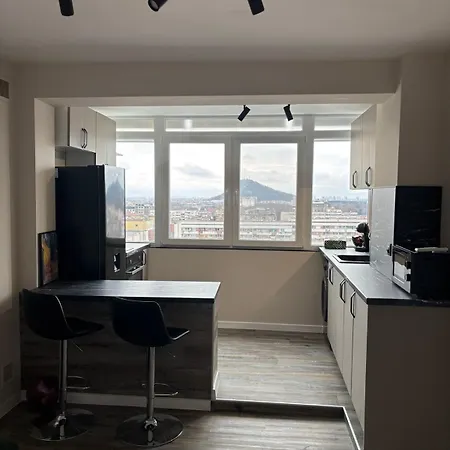 Daire Sky & Hills View 1br